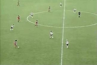 这支国足被骂最没有进取心的球队，球迷给教练寄了把刀