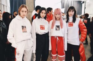 李宁官方旗舰店直播带货日进斗金,李宁大品牌直播