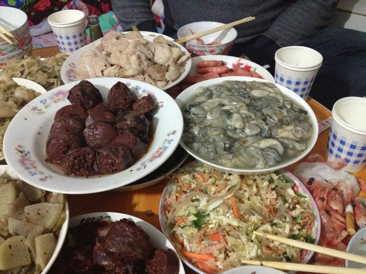 去东北哪里吃杀猪菜最正宗,东北杀猪宴完整