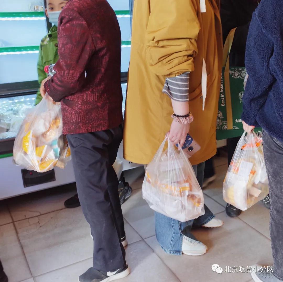 卖价在8至10元的工业面包,10元面包批发厂家