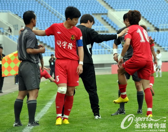 铁汉赵一博签约,赵一博能和经纪公司解约吗