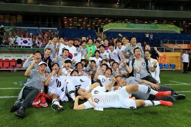 思密达足球,思密达创造神话