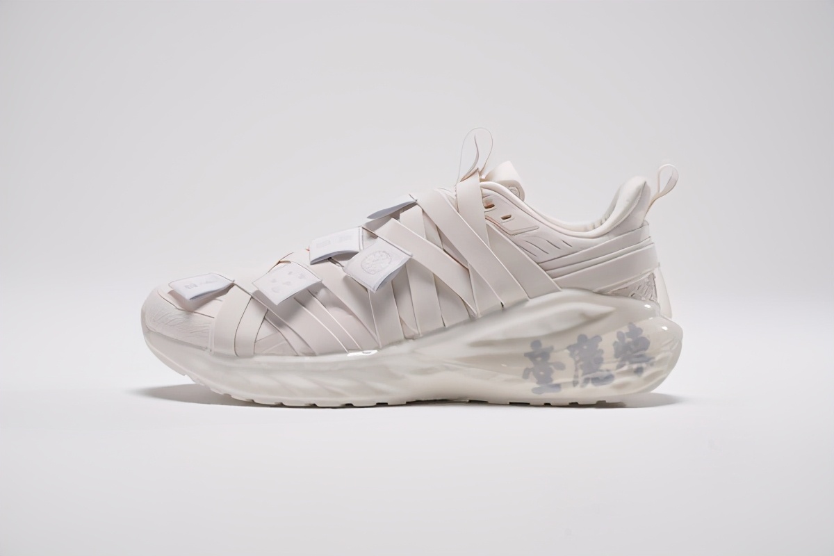 李宁sta联名跑鞋,李宁板鞋新之助