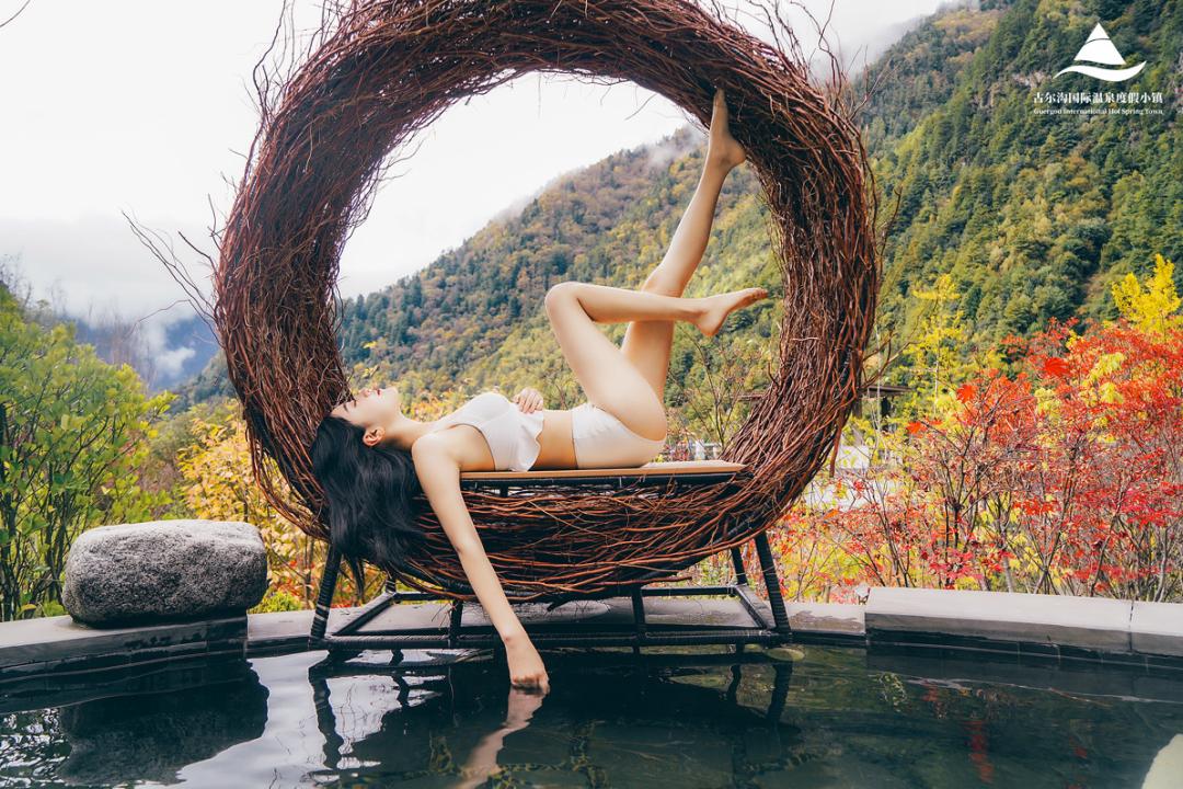 阿坝一日游赏雪,夏天去阿坝州旅游景点怎么玩