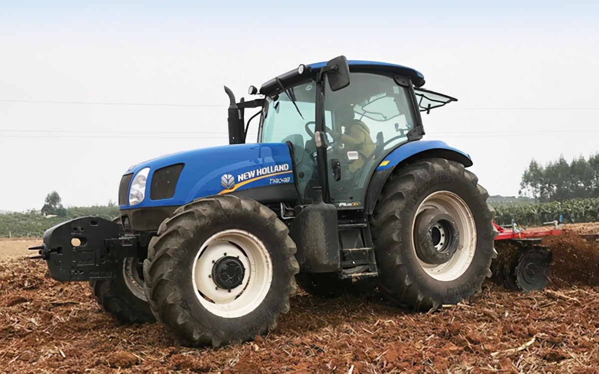 东方红拖拉机山东菏泽哪里有卖,东方红拖拉机山东潍坊哪里有卖