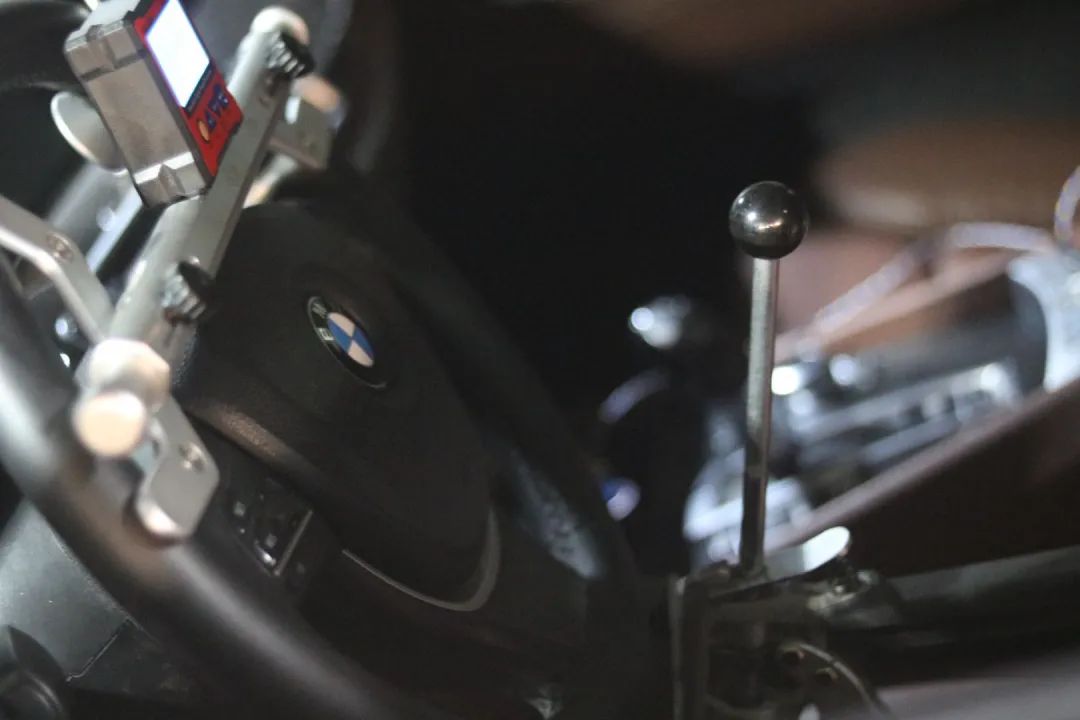 怪兽修车:翻新一辆11年破烂不堪的宝马GT,车况不忍直视