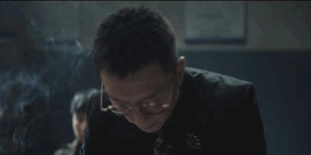 硬核扫黑，一秒上头；华强一笑，生死难料