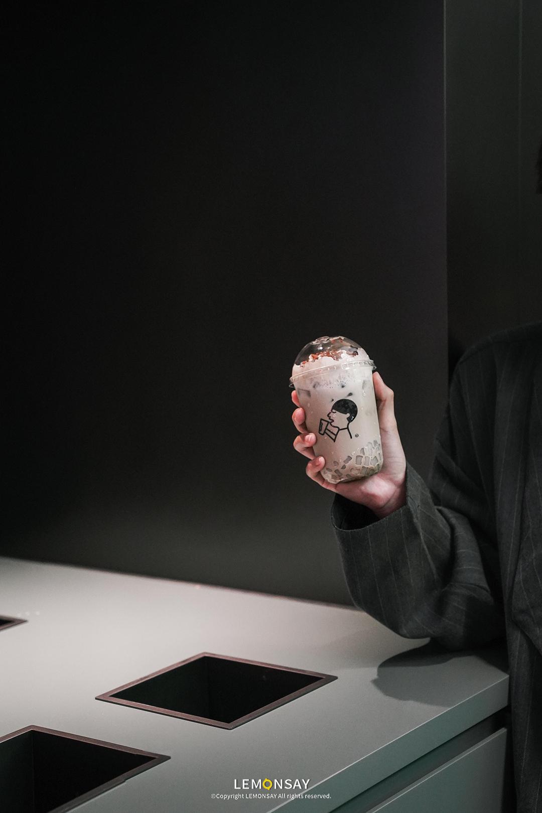 喜茶进入深圳第一家店在什么地方,喜茶上海第一家门店2017年