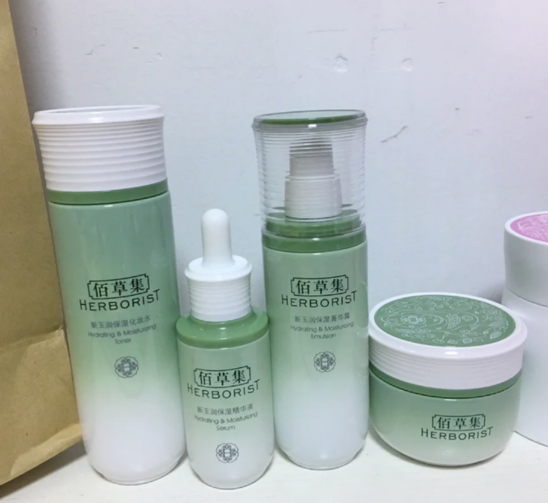 国产护肤补水水乳排行榜前十名,推荐一下经济实惠的国产护肤品牌