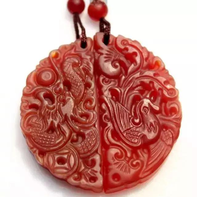 翡翠玛瑙玉髓碧玺区别,玛瑙和玉髓的区别哪个值钱