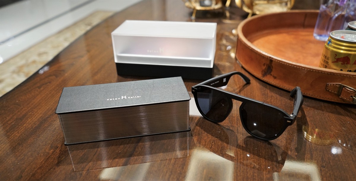 海伦凯勒无框近视眼镜,海伦凯勒未来眼镜