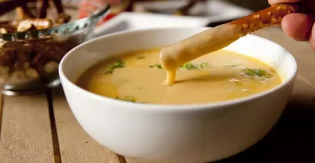 我把美国50个州按「好吃程度」排了个名，出国前收藏好慢慢打卡！