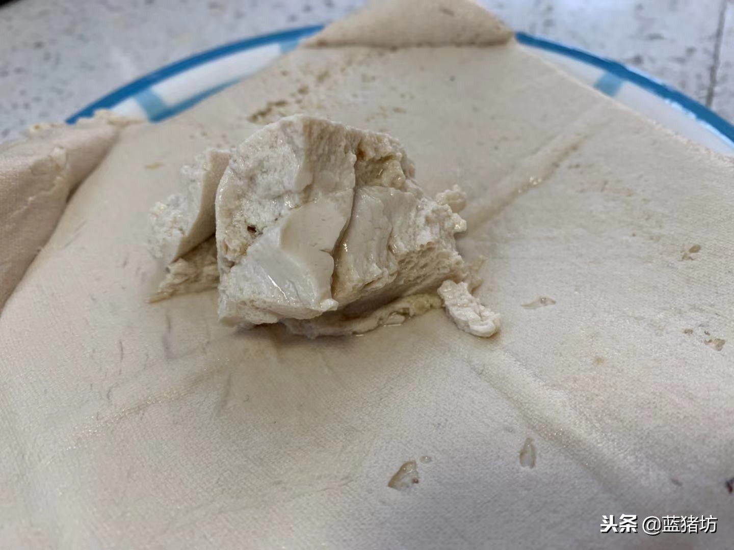 自制黄豆鸡蛋豆腐的做法和配方,怎么做豆腐一斤黄豆出5-10斤豆腐