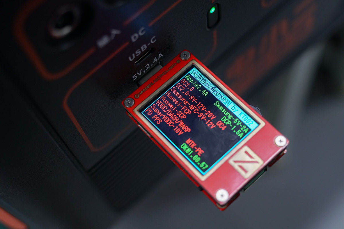 外出露营用电全靠它,电霸级别电小二户外电源1800W测评