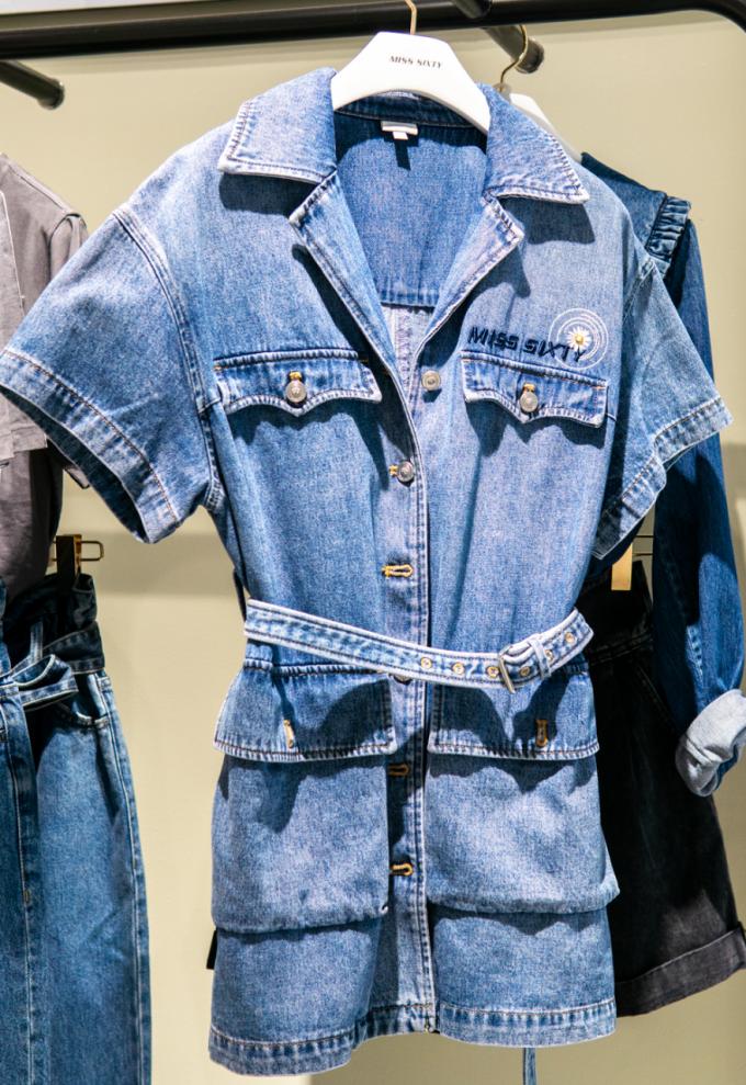 买护肤品送口红,买护肤品送化妆品