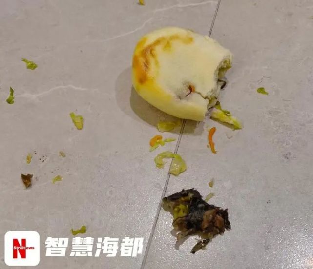 福州饭店吃出老鼠,福州一男子吃菜包时吃出半只老鼠