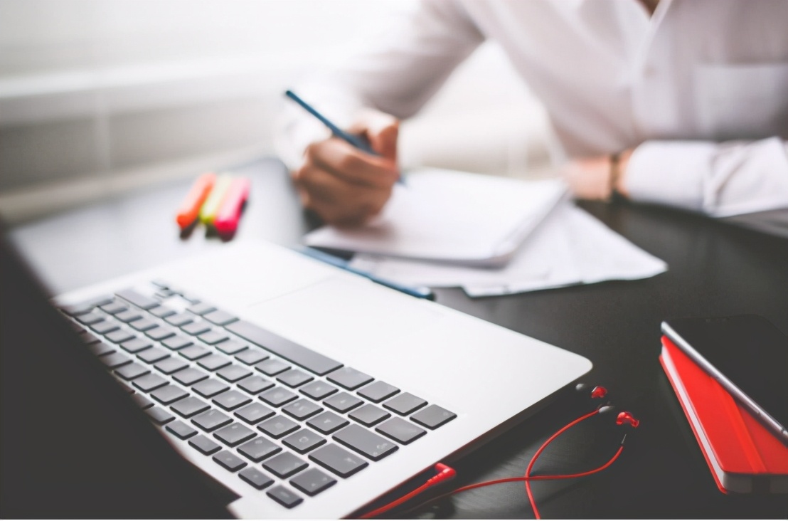 淘宝客服和京东客服哪个好做,淘宝客服基础知识与技巧