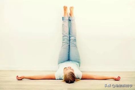 初学者练瑜伽在家要常练哪些动作,练瑜伽髋关节受伤怎么办