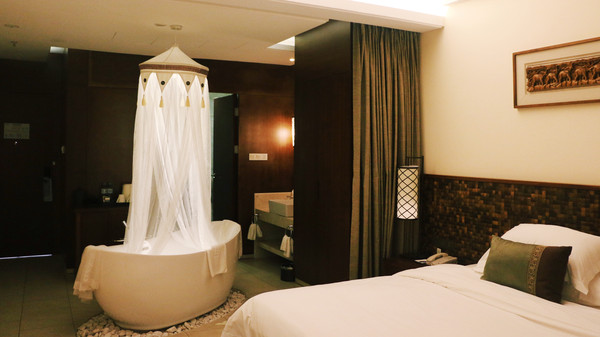 茂名浪漫海岸旅游度假区攻略,茂名浪漫海岸旅游度假区视频