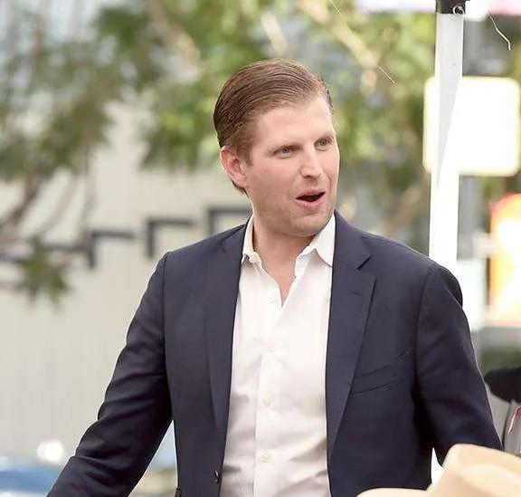 特朗普儿子因搜到《灵能百分百》图片怒喷谷歌蛊惑人心，惨遭群嘲