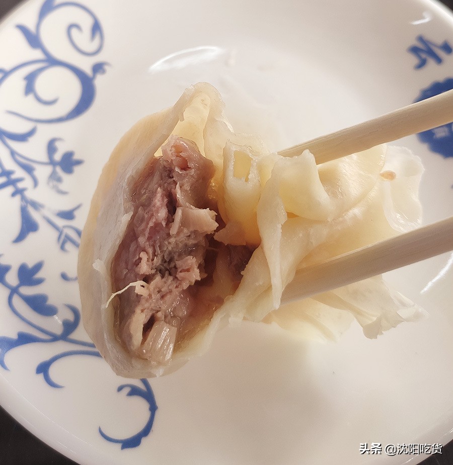 老板抽冷子就嗷一嗓子，别害怕，那是在告诉后厨给你添汤