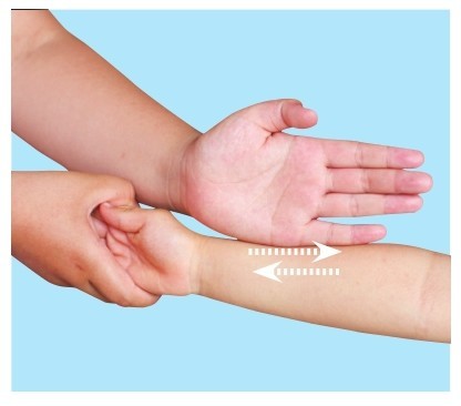 小儿退烧的最快方法按摩手法,小儿健脾消食的正确按摩手法