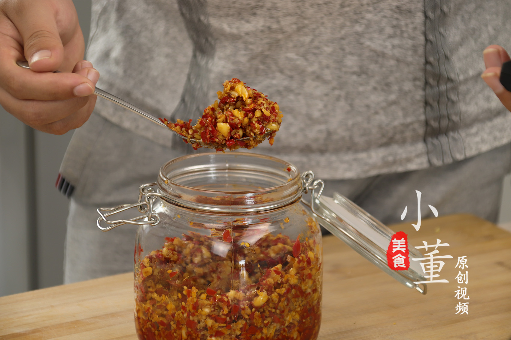 辣椒酱不容易坏的方法,辣椒酱制作方法长期存放超辣