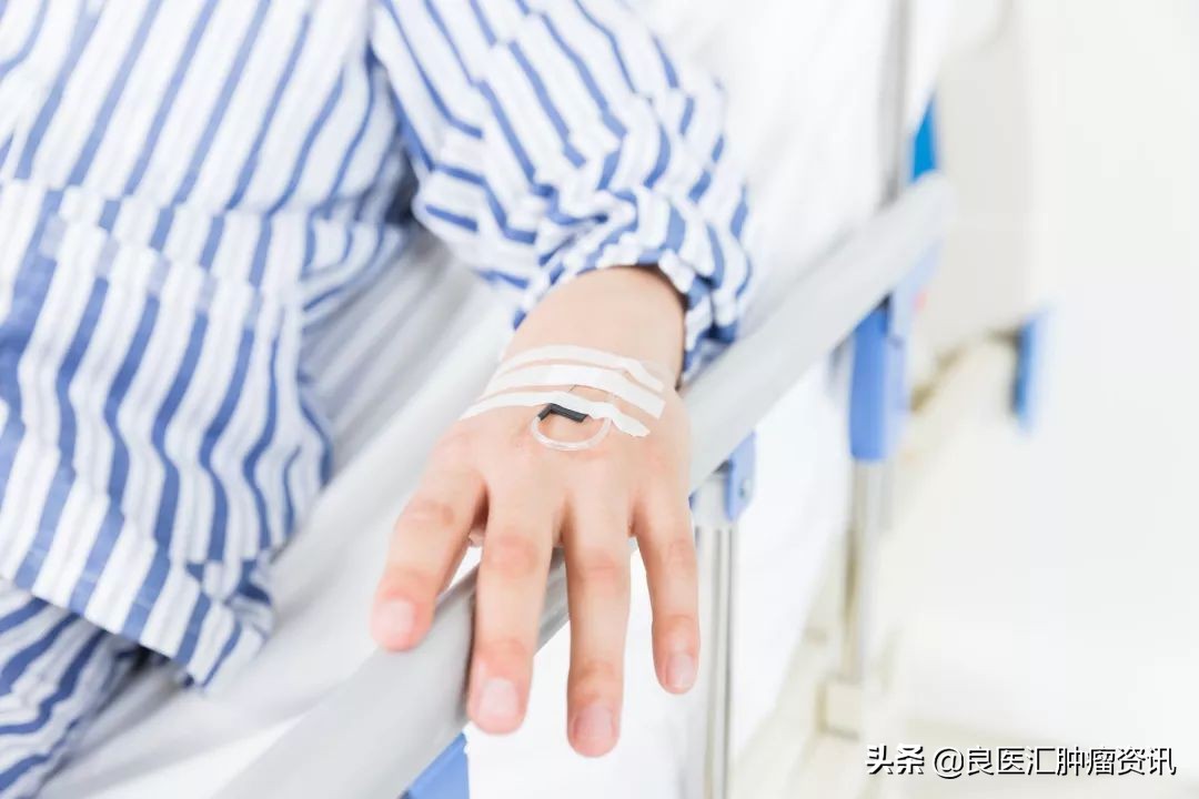 肿瘤病人化疗导致肺炎怎么办,肺部肿瘤引起的肺炎怎么治疗