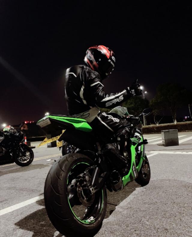 玩摩托车是怎样入坑的,摩托车入坑技巧视频