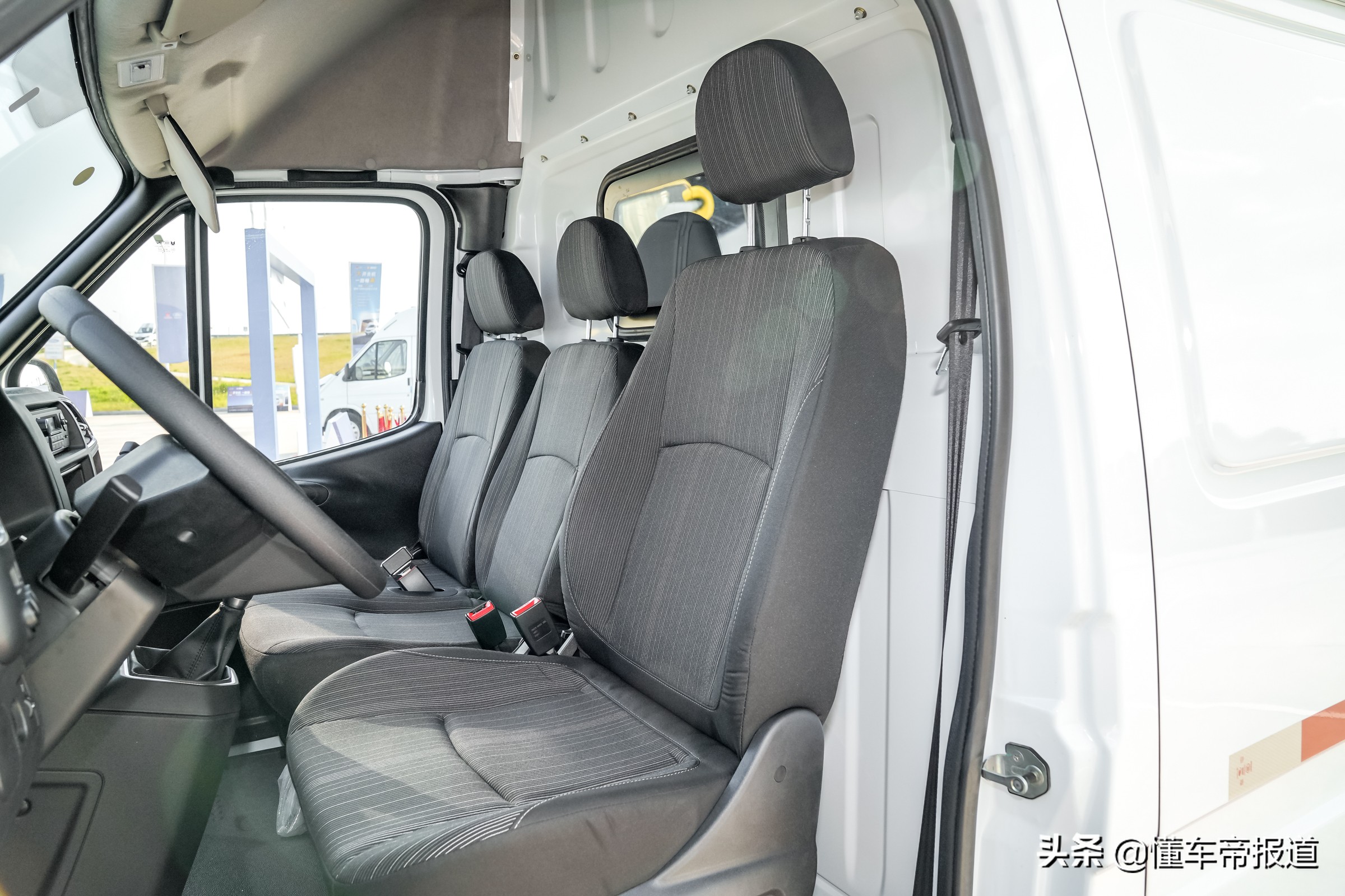 新款江铃特顺空间王降价,江铃特顺长轴高顶空间王二手车