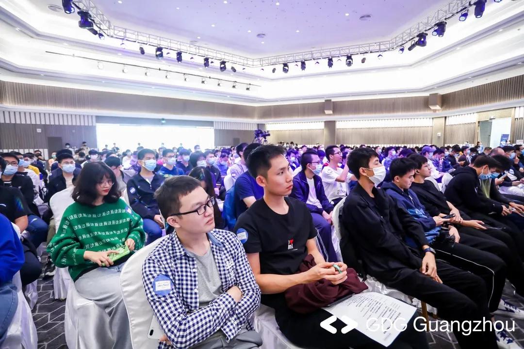 众上集团创始人何廷华,谷歌全球开发者大会开场主持