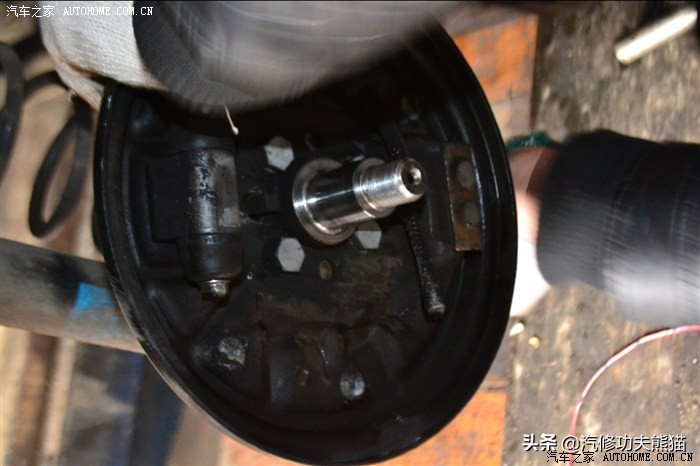 斯柯达昕锐后轮鼓刹能换碟刹吗,斯柯达晶锐鼓刹后刹车片怎么更换