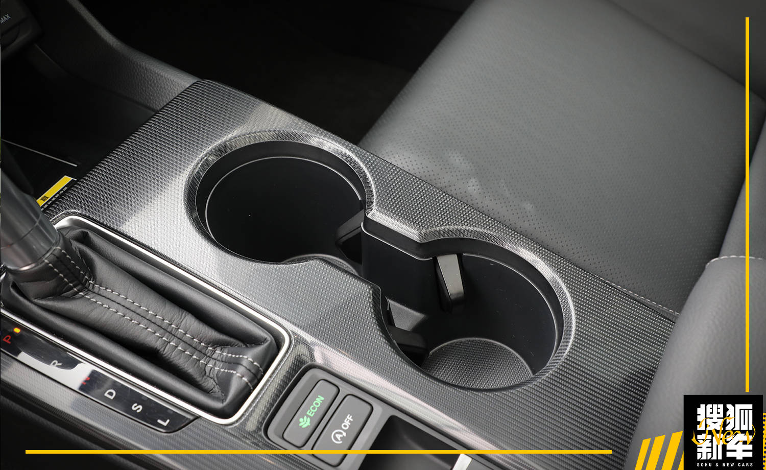 思域2022款240turbocvt燃擎版启动,本田思域新款的驾驶感