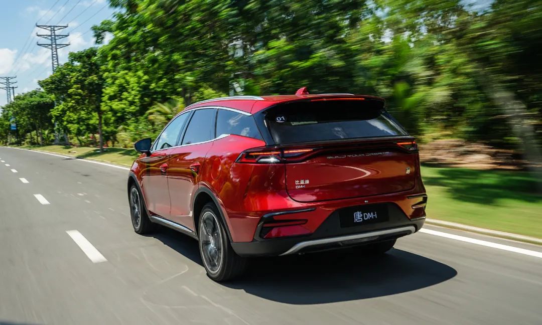 比亚迪唐dmi和本田奥德赛哪个省油,比亚迪唐dmi跑长途感受