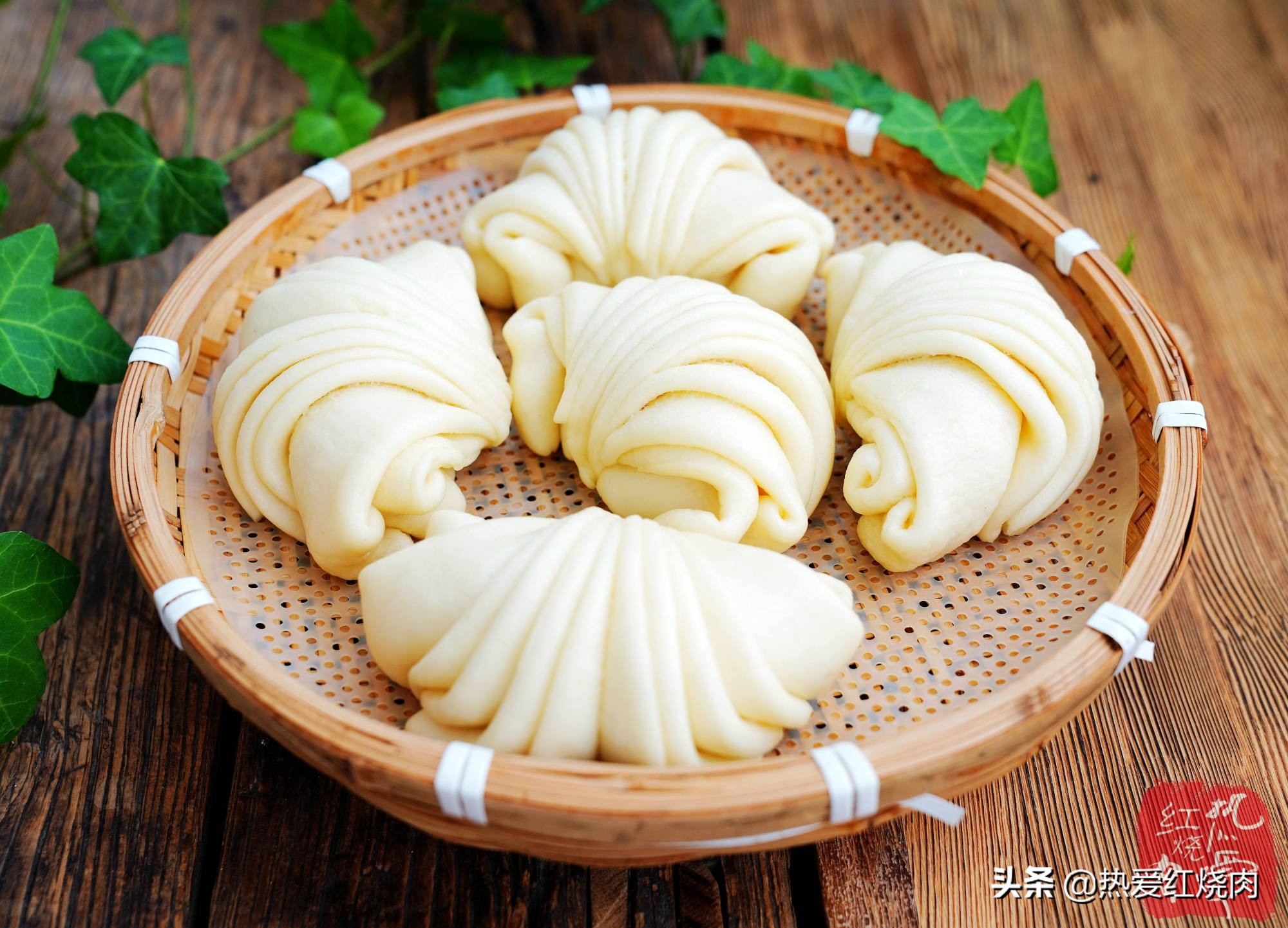 为啥蒸出来的面条是黏的,面食蒸了为什么会塌