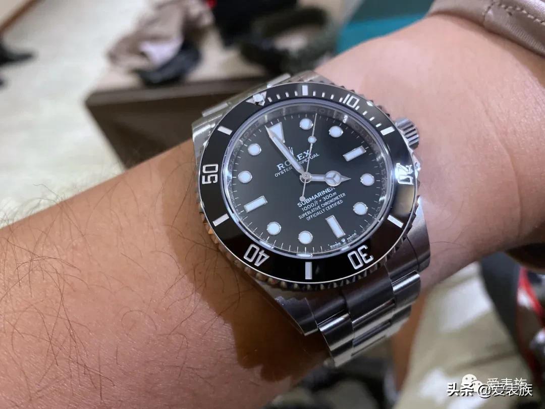 劳力士代言人,劳力士黑水鬼126610和124060区别