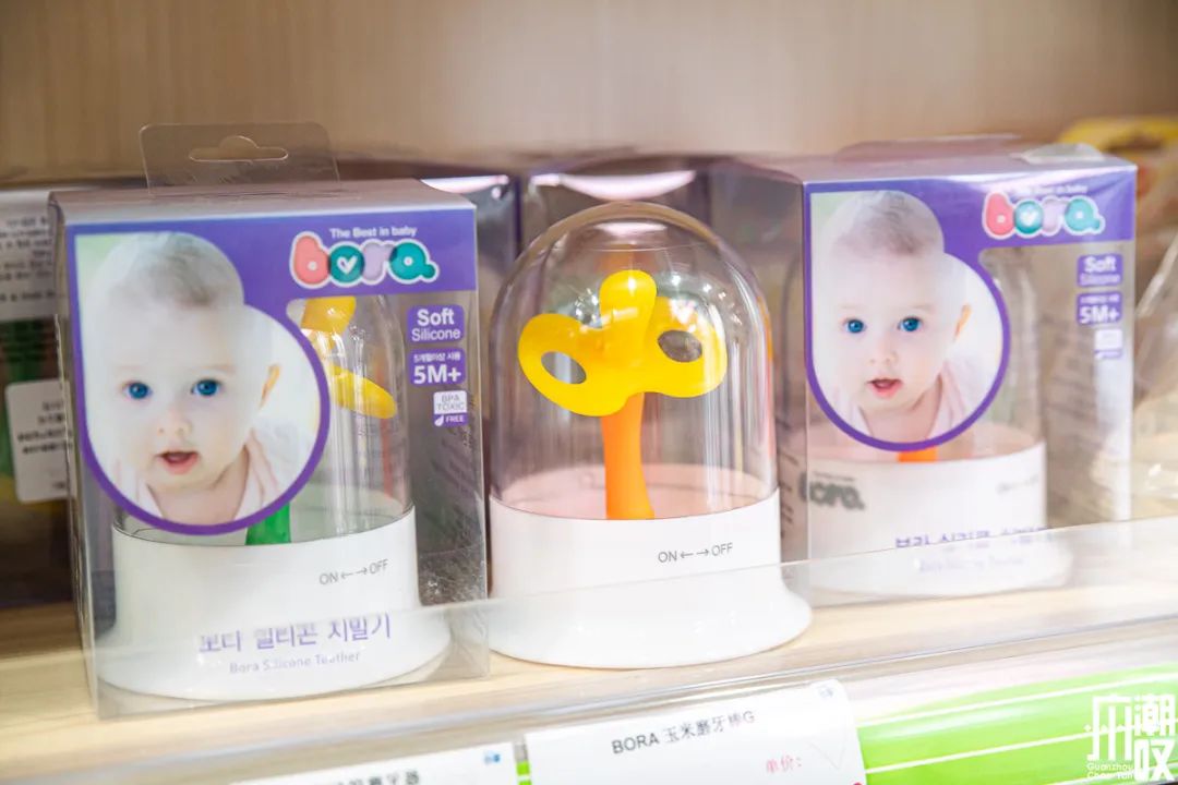 从韩国回来在超市买东西,从韩国进口商品