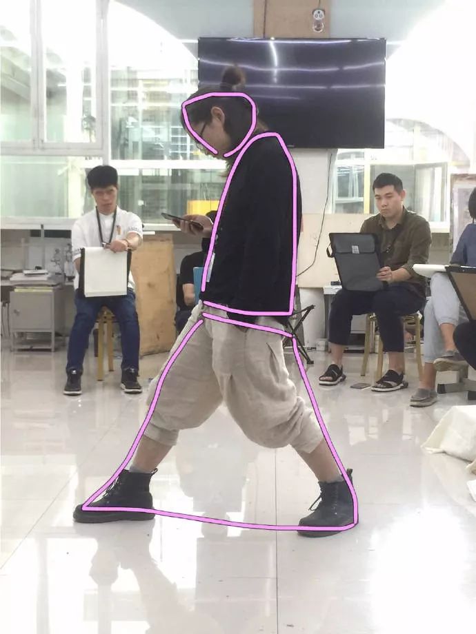 飞机杯被奶奶用来当袜子，这也太惨了吧