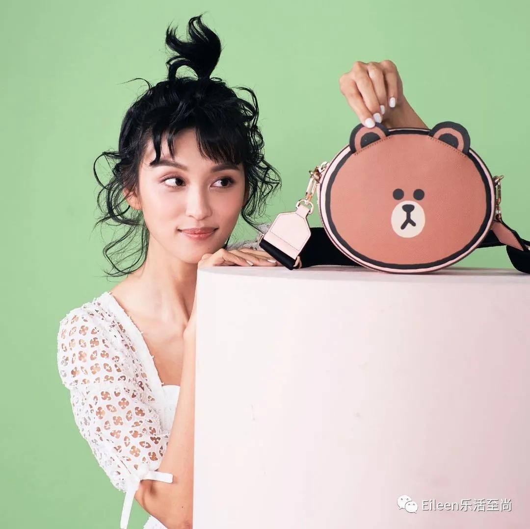 强捧成天后？未婚带女的她究竟如何成为大女主？