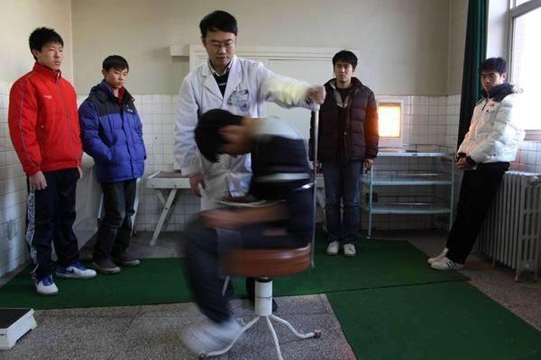 民航招飞体检通过后不报可以吗,民航招飞体检复查视野能合格吗