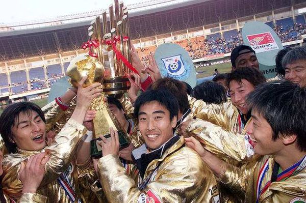 重回荣光？7夺K联赛冠军+亚冠冠军教练申台龙将率深圳再冲中超