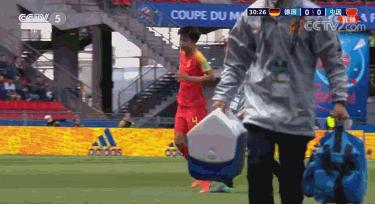 中国女足决赛王霜为什么不是首发,中国女足今日最新消息王霜