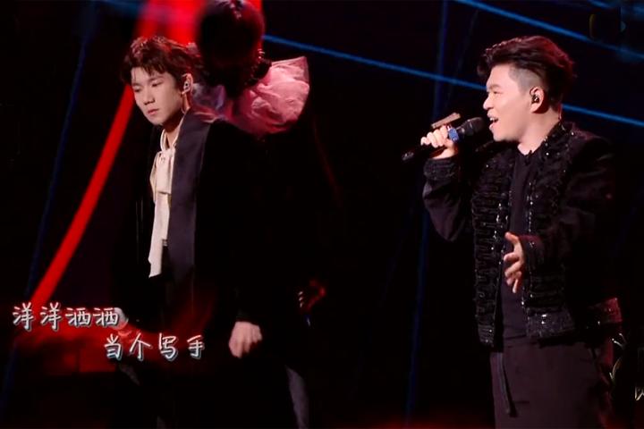 暗黑王源上线，全新演绎《血腥爱情故事》，舞蹈燃炸全场