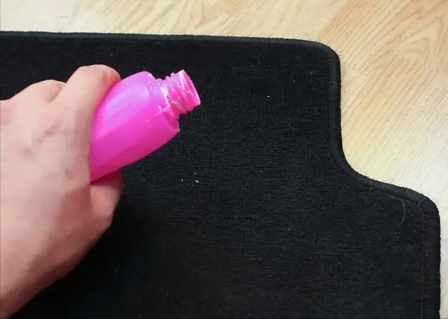 如何使用小苏打清洁,小苏打可以清洗汽车内饰