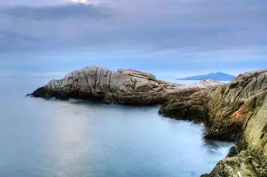 千万不要和谁做朋友,千万不要和人缘好的人做朋友