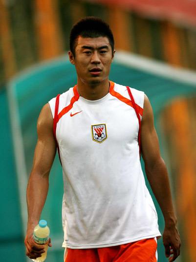 韩鹏郑铮九哥完整版,山东鲁能9号韩鹏