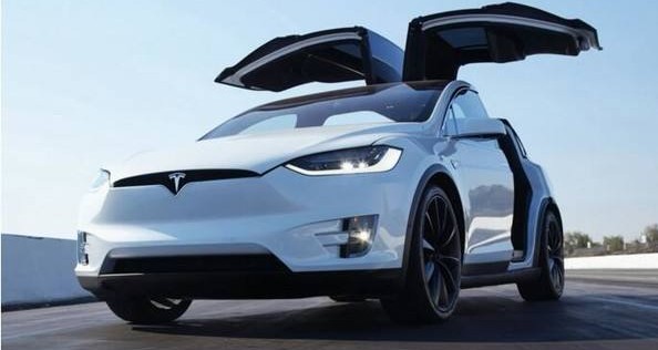 车辆跑偏的界定范围,不扶方向盘车辆跑偏