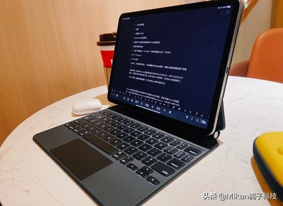 一个普通数码自媒体的EDC，来自果粉的咖啡馆套装？