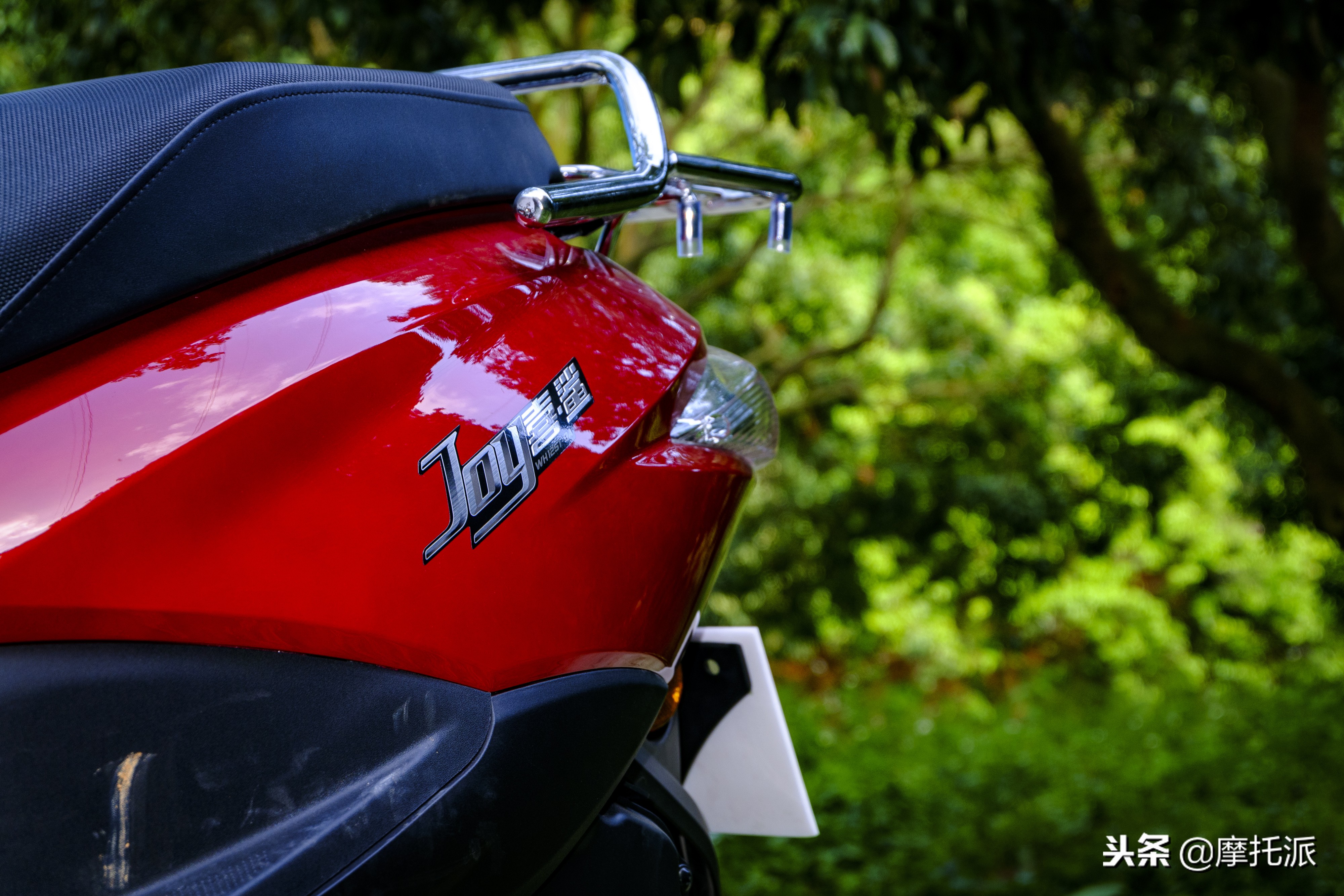 五羊本田新喜鲨125落地价,五羊本田喜鲨125摩托车落地多少钱