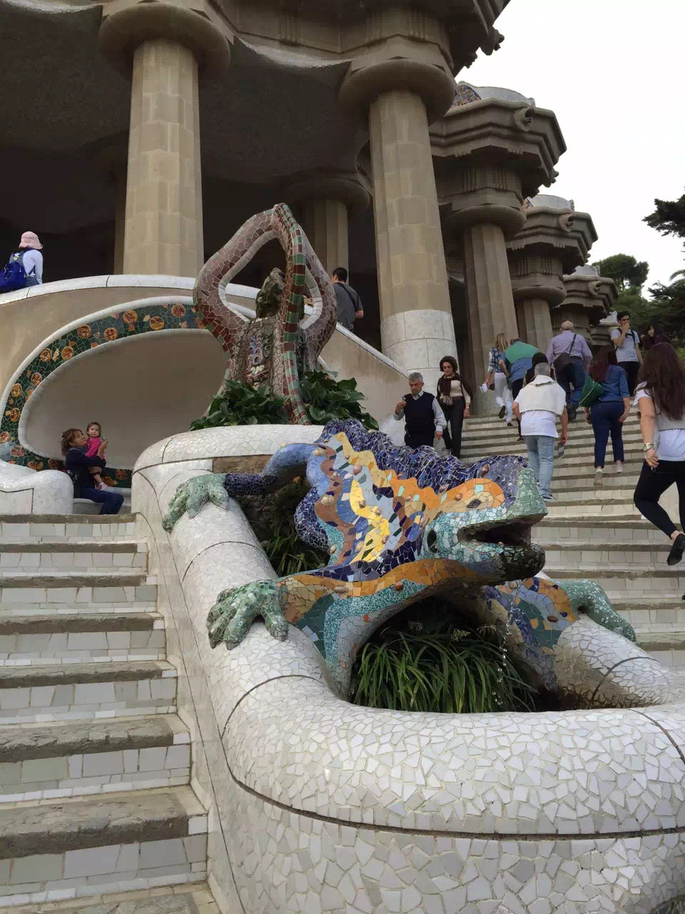 故地云游-我看过的风景（六）：巴塞罗那，高迪艺术与梅西足球